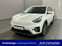 Runway rot met Gebraucht 2022 Kia e-Niro 3 SUV | 24.460 € (Superpreis)