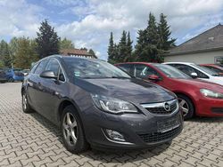 Grau Gebraucht 2011 Opel Astra Innovation Kombi | 2.999 € (Guter Preis)