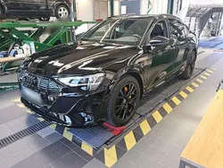 Mythosschwarz metallic Gebraucht 2022 Audi e-tron Sportback Black Edition SUV | 42.420 € (Guter Preis)