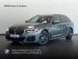Blau Gebraucht 2022 BMW 530 M Sport Kombi | 45.288 € (Etwas zu teuer)