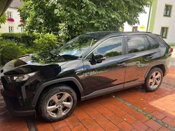 Schwarz Gebraucht 2019 Toyota RAV4 Hybrid Club SUV | 25.900 € (Fairer Preis)