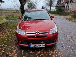 Rot Gebraucht 2005 Citroën C4 Limousine | 1.200 €