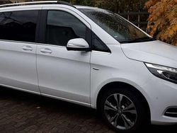 Weiß Gebraucht 2016 Mercedes V250 Avantgarde Van / Kleinbus | 40.000 € (Etwas zu teuer)