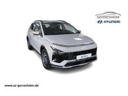 Grau Neu 2025 Hyundai Bayon Trend SUV | 24.787 € (Teuer)