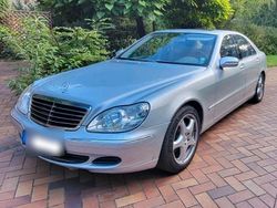 Silber Gebraucht 2004 Mercedes S500 Limousine | 9.500 € (Teuer)
