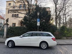 Weiß Gebraucht 2009 Mercedes E350 Elegance Kombi | 9.750 € (Fairer Preis)
