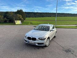 Grau Gebraucht 2013 BMW 118 Kleinwagen | 11.000 € (Guter Preis)