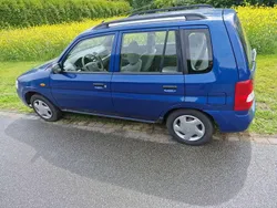 Blau Gebraucht 2001 Mazda Demio Van / Kleinbus | 3.000 € (Etwas zu teuer)