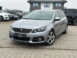 Grau Gebraucht 2020 Peugeot 308 Allure Limousine | 10.353 € (Fairer Preis)