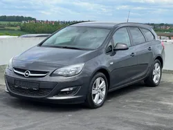 Grau Gebraucht 2015 Opel Astra Sport Kombi | 7.500 € (Guter Preis)