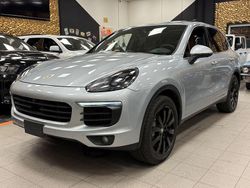 Silber Gebraucht 2017 Porsche Cayenne S SUV | 31.900 € (Fairer Preis)
