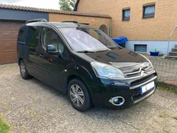 Schwarz Gebraucht 2012 Citroën Berlingo Van / Kleinbus | 5.850 € (Teuer)