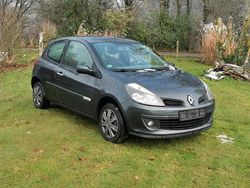 Gebraucht 2007 Renault Clio II Kleinwagen | 1.200 €