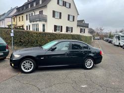 Schwarz Gebraucht 2010 BMW 320 Limousine | 4.500 € (Guter Preis)