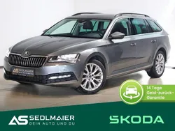 Graphitegrau metallic Gebraucht 2022 Skoda Superb Ambition Kombi | 25.900 € (Etwas zu teuer)