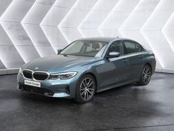 Blau Gebraucht 2020 BMW 320 Sport Line Limousine | 30.400 € (Etwas zu teuer)