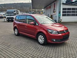 Rot Gebraucht 2015 VW Touran Cup Van / Kleinbus | 12.690 € (Guter Preis)