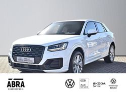 Weiß Gebraucht 2018 Audi Q2 Design SUV | 20.880 € (Etwas zu teuer)