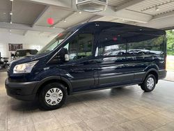 Blau Gebraucht 2017 Ford Transit Van / Kleinbus | 16.490 € (Fairer Preis)