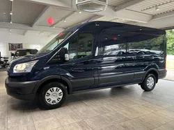 Blau Gebraucht 2017 Ford Transit Van / Kleinbus | 17.990 € (Fairer Preis)