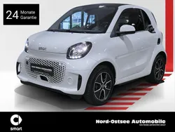 Bodypanels in white Gebraucht 2023 Smart ForTwo Electric Drive Passion Coupé | 13.490 € (Fairer Preis)