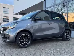 Grau Gebraucht 2015 Smart ForFour Kleinwagen | 11.900 € (Etwas zu teuer)