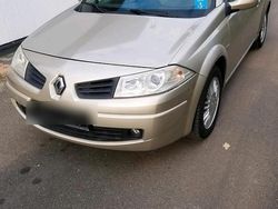 Silber Gebraucht 2006 Renault Mégane Cabriolet Cabrio | 2.200 €