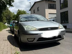 Silber Gebraucht 2002 Ford Focus Kleinwagen | 599 € (Guter Preis)