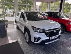 Weiß Neu 2025 Suzuki SX4 S-Cross Comfort SUV | 28.290 €