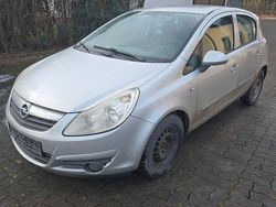 Silber Gebraucht 2007 Opel Corsa Limousine | 600 € (Superpreis)