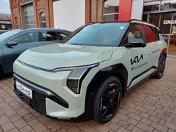 Grün Gebraucht 2024 Kia EV3 4 SUV | 42.990 € (Guter Preis)