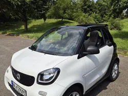 Weiß Gebraucht 2019 Smart ForTwo Electric Drive Cabrio | 9.700 € (Guter Preis)
