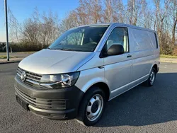 Silber Gebraucht 2018 VW T6 Van | 15.470 €