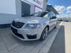 Grau Gebraucht 2015 Skoda Octavia RS Kombi | 8.990 € (Guter Preis)