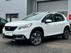 Weiß Gebraucht 2017 Peugeot 2008 Allure SUV | 10.950 € (Fairer Preis)