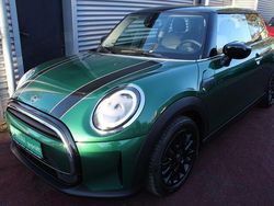 Grün Gebraucht 2022 Mini Cooper Classic Kleinwagen | 17.982 € (Guter Preis)