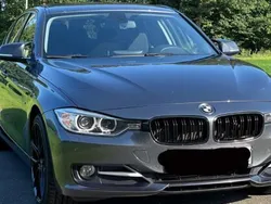 Grau Gebraucht 2015 BMW 320 Sport Line Limousine | 12.770 € (Fairer Preis)