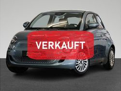 Colore esterno (eis blau) Gebraucht 2022 Fiat 500e Action Limousine | 11.990 € (Fairer Preis)