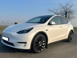 Weiß Gebraucht 2022 Tesla Model Y Performance SUV | 41.900 € (Fairer Preis)
