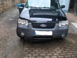 Grün Gebraucht 2007 Ford Maverick SUV | 2.499 € (Guter Preis)
