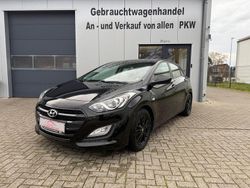 Phantom black Gebraucht 2015 Hyundai i30 Classic Limousine | 8.300 € (Fairer Preis)