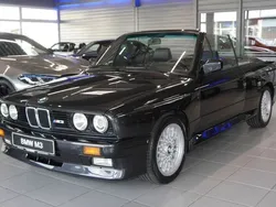 Diamant schwarz metallic Gebraucht 1991 BMW M3 Cabriolet Sport Line Cabrio | 99.900 €