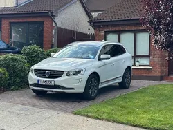 Weiß Gebraucht 2014 Volvo XC60 Summum SUV | 11.699 € (Fairer Preis)