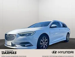 Weiß Gebraucht 2017 Opel Insignia OPC Kombi | 13.450 € (Guter Preis)
