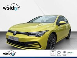Gelb Gebraucht 2022 VW Golf VIII Life Limousine | 19.990 € (Fairer Preis)