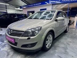 Silber Gebraucht 2009 Opel Astra Innovation Limousine | 5.890 € (Etwas zu teuer)