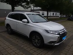 Weiß Gebraucht 2019 Mitsubishi Outlander Active SUV | 17.750 € (Guter Preis)