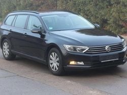 Schwarz Gebraucht 2017 VW Passat Trendline Kombi | 8.900 € (Superpreis)