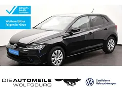 Deep black perleffekt Gebraucht 2023 VW Polo Life Limousine | 18.790 € (Guter Preis)