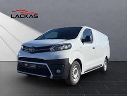 Weiss Gebraucht 2024 Toyota Proace Van / Kleinbus | 32.890 € (Fairer Preis)